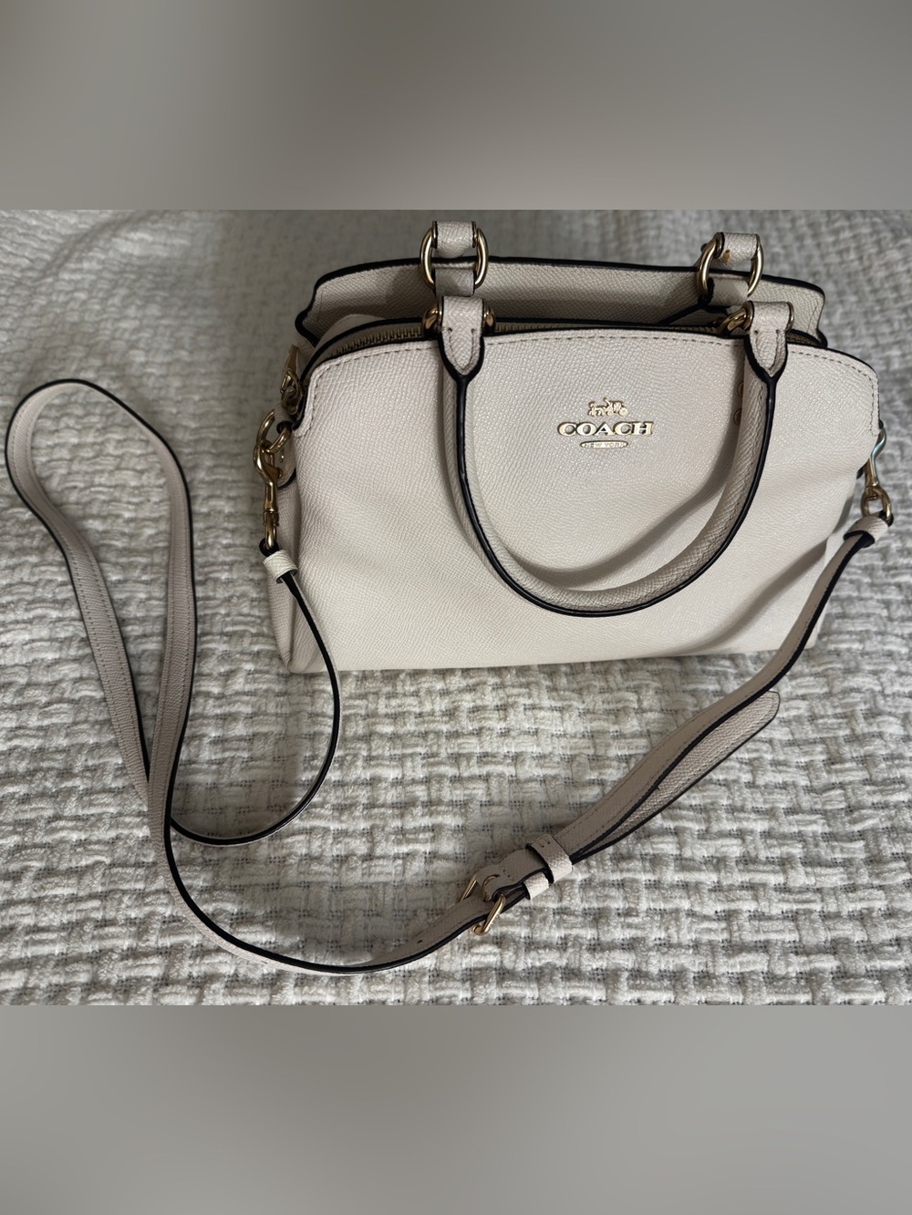 COACH Lillie Carryall in Cream Pebbled Leather